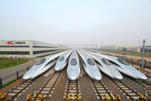 La Compagnie des chemins de fer de Chine teste son nouveau TGV automatisé
